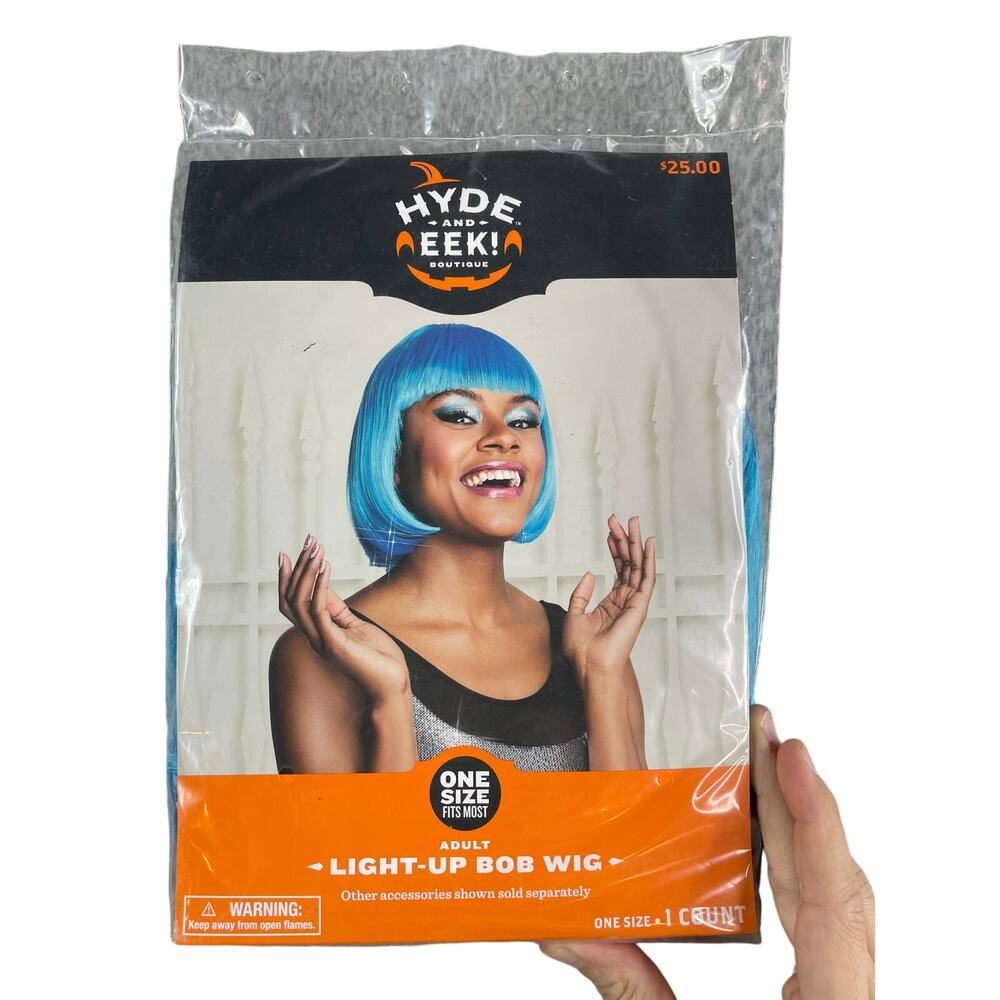 Target Hyde and Eek Boutique Wig Womens Blue Light-Up Bob Costume Disguise NWT